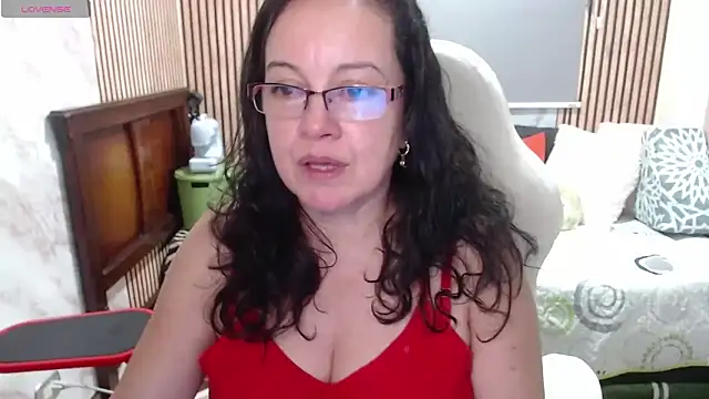 Sonialorens_ Chat XXX in diretta