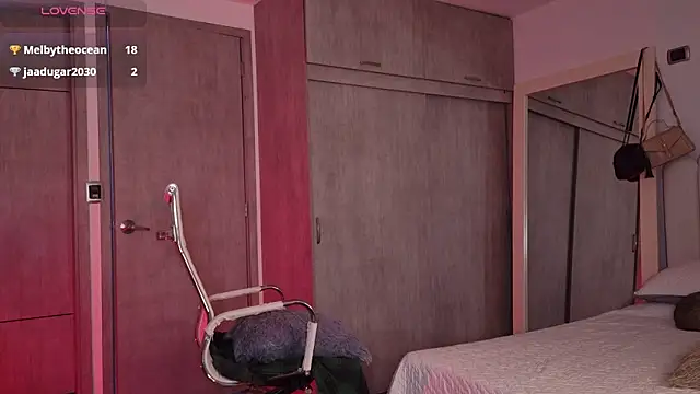 XXX chat uživo modela Brown_skin11