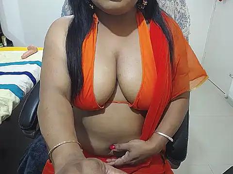แชท XXX สดของ curvyarchie