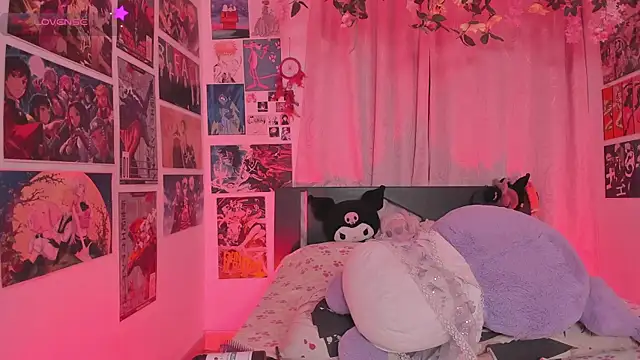 MissCurvyTop's Live XXX Chat
