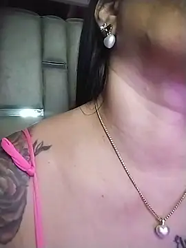 Chat XXX Live chelaqueen_