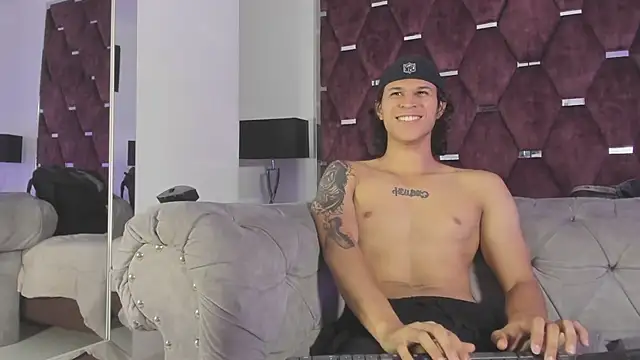 Show de TonyBenedetti na webcam