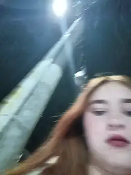 katty_42 Adlı Modelin Canlı Sohbet Odası