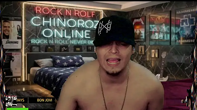 Pokazy przed kamerką – chino_roz