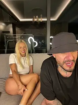 SexOnMyLvL Show in webcam