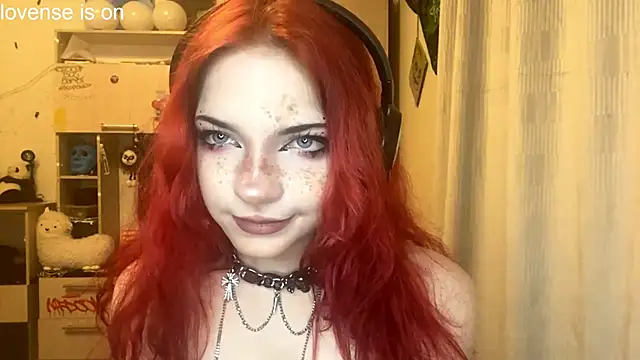 RedHeadCatのライブXXXチャット