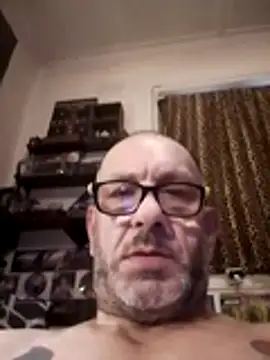 DoMePigDaddy Pertunjukan Webcam