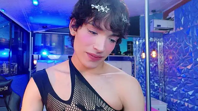 Chatroom XXX en direct de AlecciaNova
