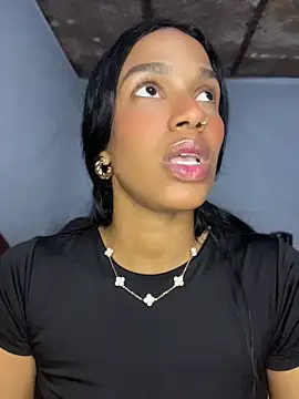 FlorSalvaje_'s Live XXX Chat