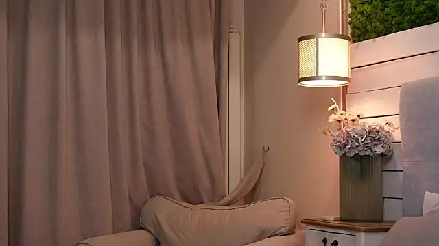 IsabellaMysty élő XXX-chatje