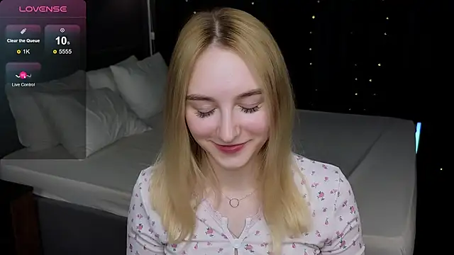 Shy_Polly live XXX chat