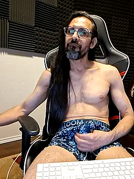 Youreherewithme Show in webcam
