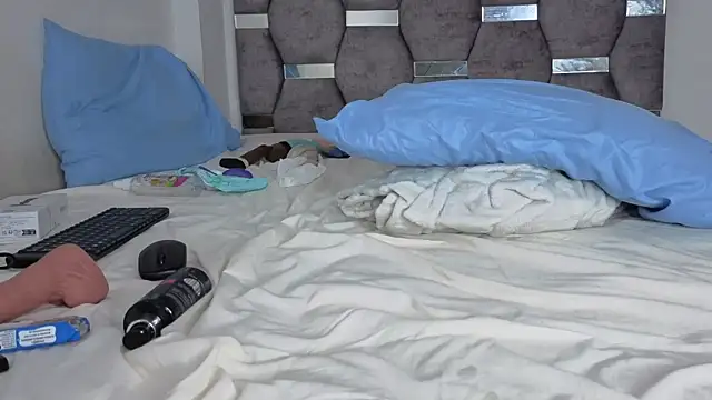 aurelialux webkamerás műsora