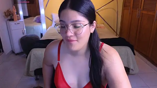 Chat +18 de Allison_cute19 ao vivo