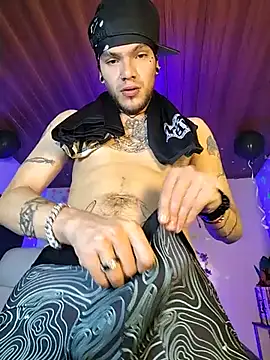 Вебкам-шоу FonixXBelialX