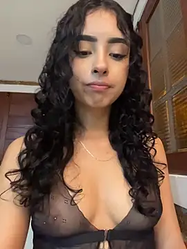 Chat +18 de RosseMelody ao vivo