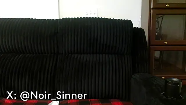 sinnernoir's Live XXX Chat