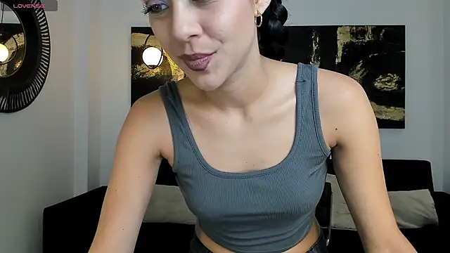 دردشة AmaliaCrus الجنسية المباشرة