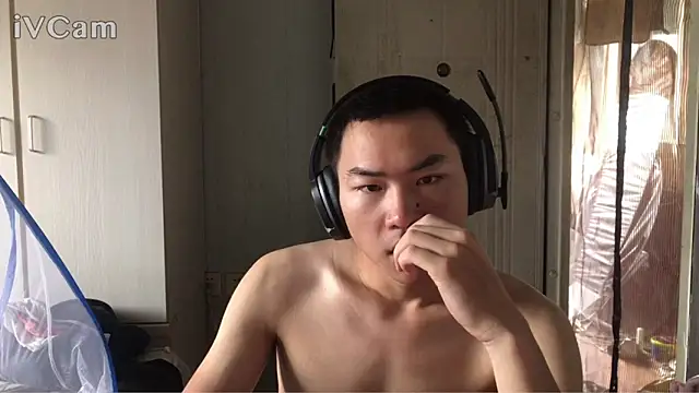 dyjdddttj live XXX chat