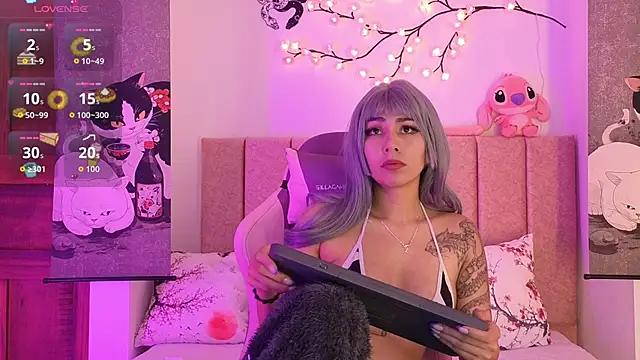 Roose_eva Шоу с уебкамера