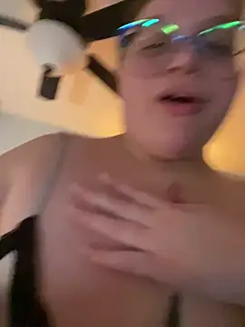 Chat +18 de ItsBunniBabe ao vivo