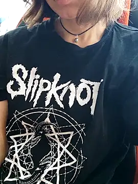 Chat +18 de Aashikalaa ao vivo