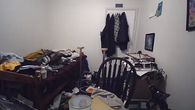 JohnnyMoves' Live XXX Chat