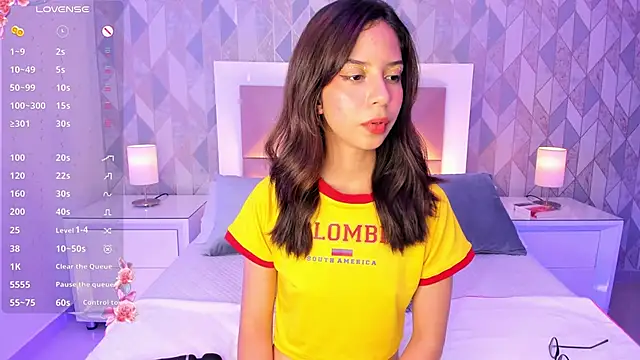 AriRose Chat XXX live
