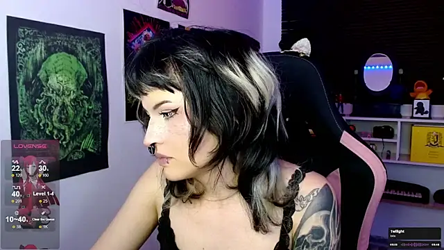 neena_nyx_ Chat XXX live