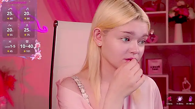 AdeleCartier – Naživo XXX chat