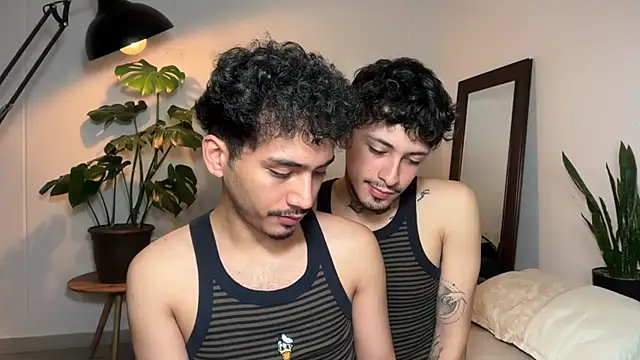 Noah_and_Steven 在線直播表演