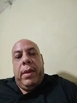 Mikediessel: διαδικτυακό σόου στην κάμερα