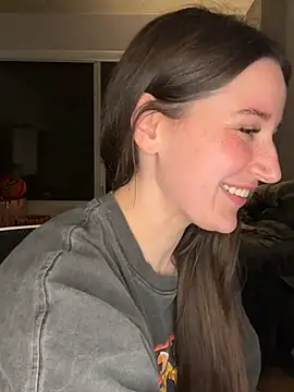 nerdynina's Webcam Show