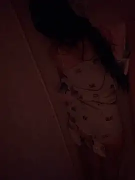 ikirkira Adlı Modelin Canlı XXX Sohbeti