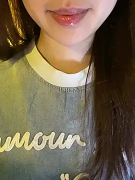 Chat XXX en directo de Uyennii02