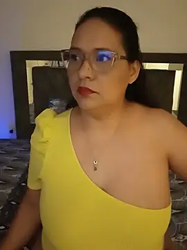 Chatroom XXX en direct de Laurasofia01