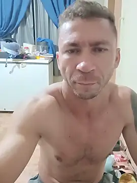 RobertoLuiz84 Show in webcam