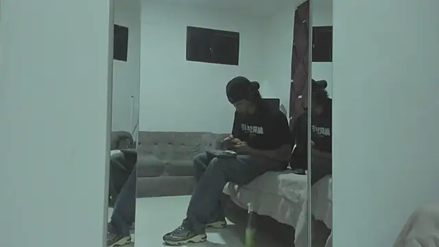 TonyBenedetti 网络视讯表演