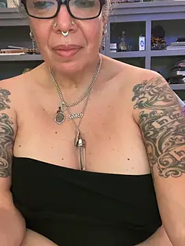 dieseldame1313 라이브 XXX 채팅