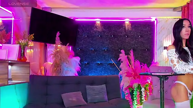 Queens_Wonders_Blonders – Live XXX-chat