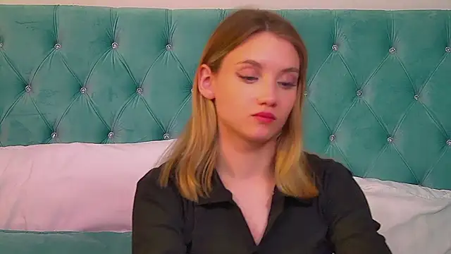 XXX chat uživo modela StacyEvances