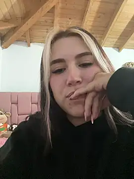 JimenaWhite XXX чат на живо