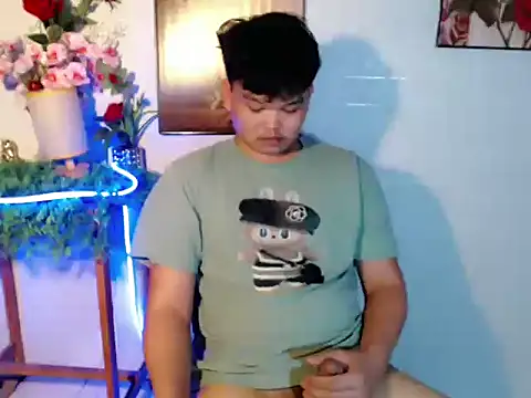 Rain_cum Adlı Modelin Canlı XXX Sohbeti