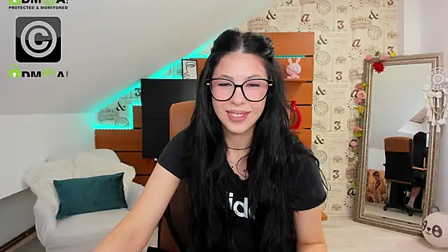 EmillyTaylorn Live XXX chat