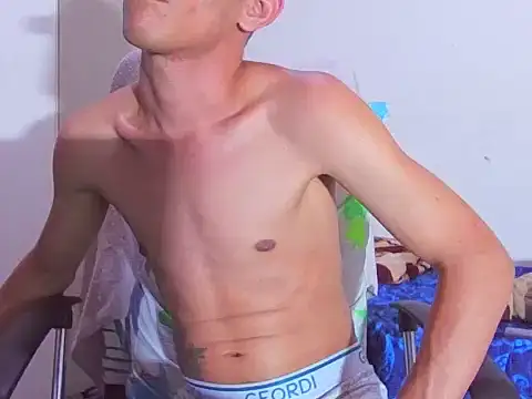 XXX chat uživo modela alejandro_stone12