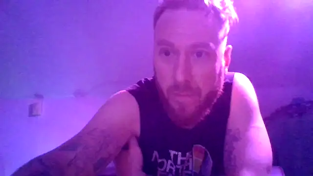 MrPurple999 webkamerás műsora