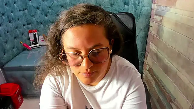 Sarah_Boobs_ Live XXX Chat