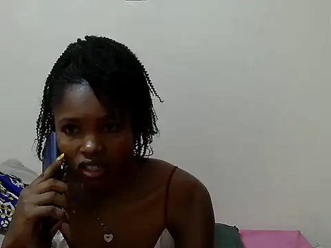 XXX chat uživo modela Zilpah_