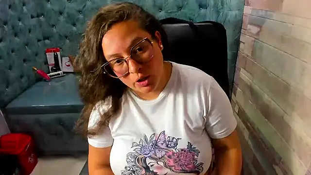 Sarah_Boobs_ live XXX chat