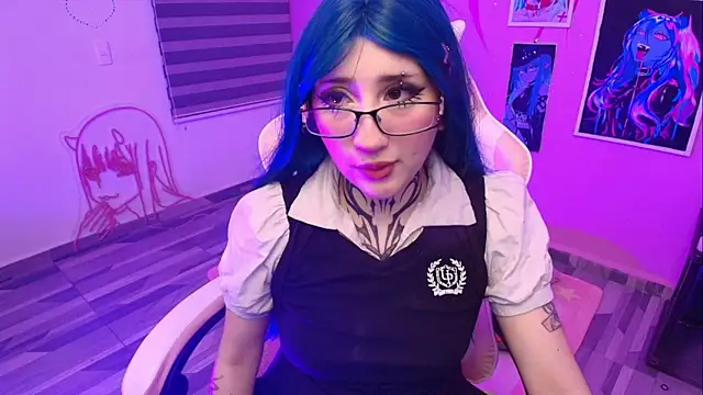 Miwa_violet Chat XXX in diretta